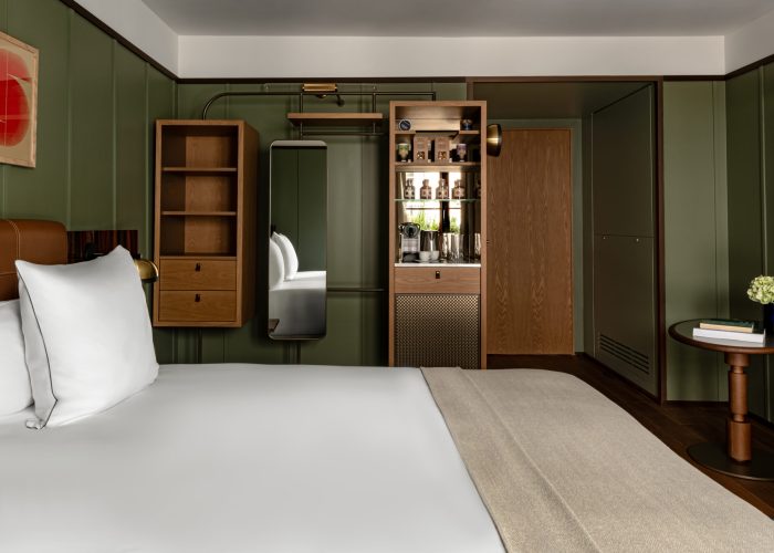 Norman Paris - Superior Room 1 © MrTripper